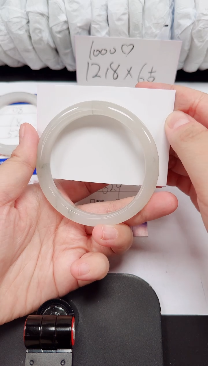 石英质玉手镯未镶嵌09-62/63