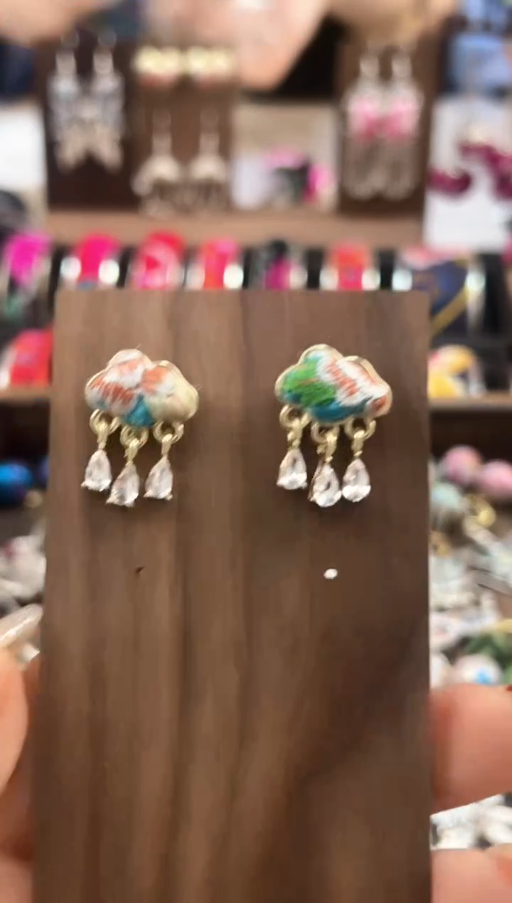 【闪购商品】织绣民族风老绣饰品020