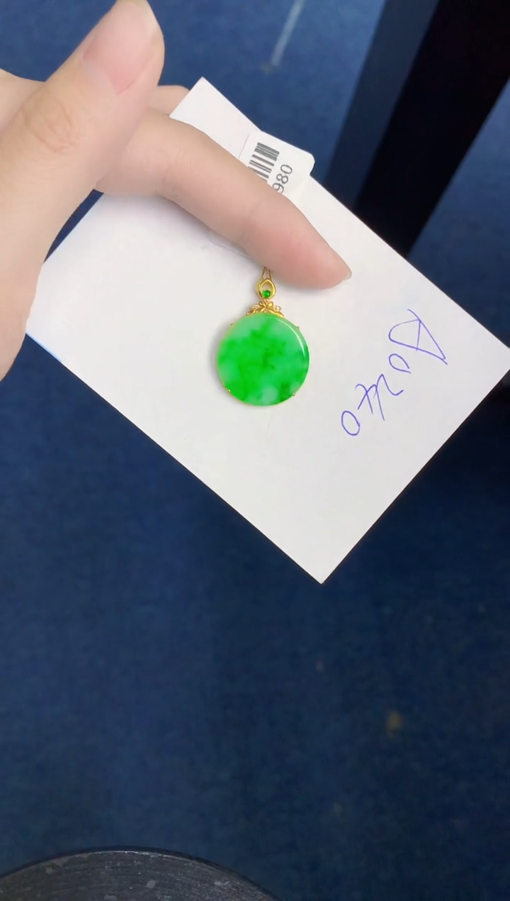 翡翠18K金镶嵌颈饰000000000