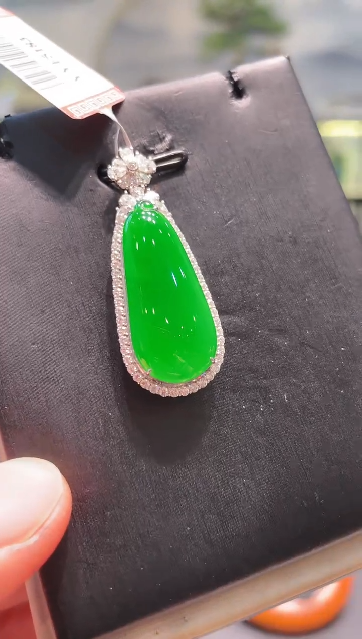 【闪购商品】翡翠颈饰18K金镶嵌A63天然A货翡翠