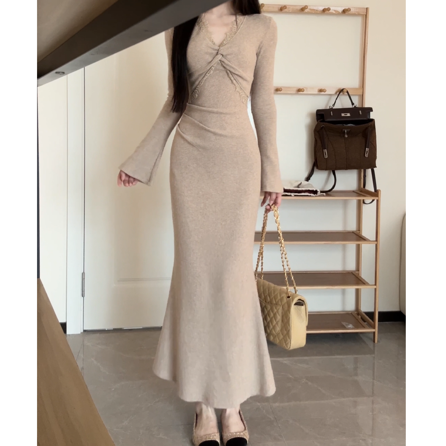 【佳人幽梦】秋季新款性感纯欲V领蕾丝拼接女收腰显瘦连衣裙XY-254