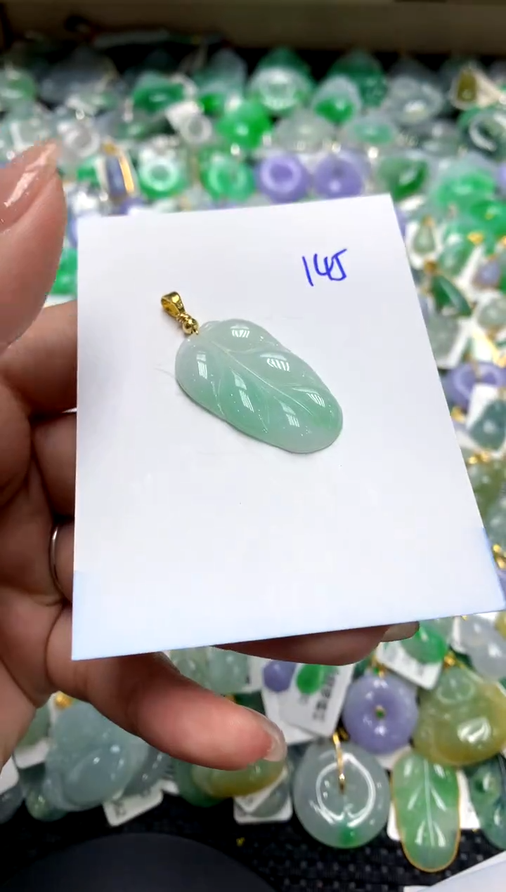 【闪购商品】翡翠颈饰合金111111111