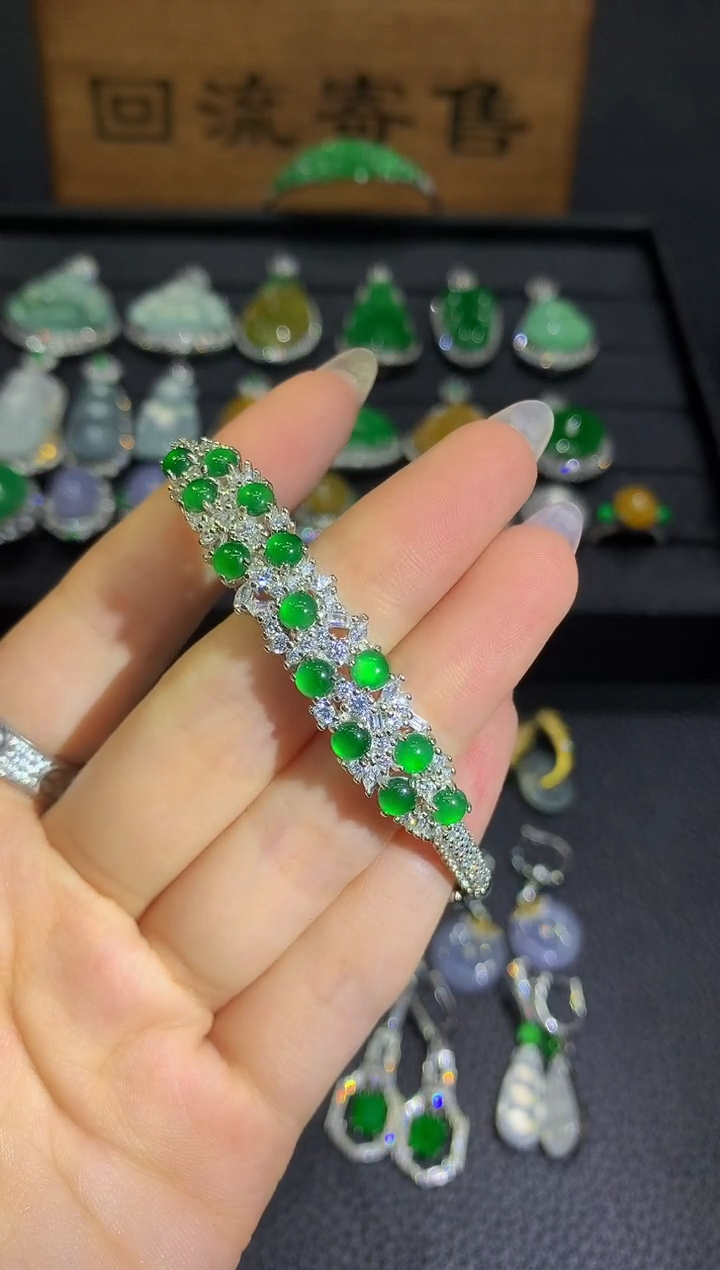 未镶嵌手镯翡翠7多样性随机发货1件