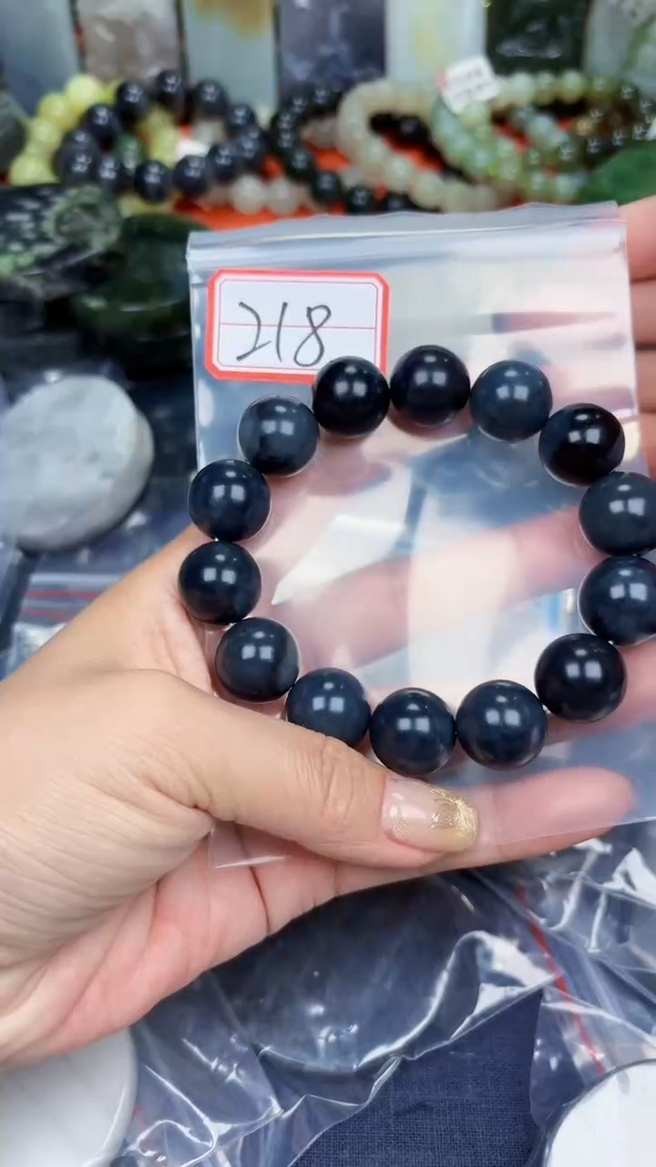 颈饰未镶嵌和田玉和田玉