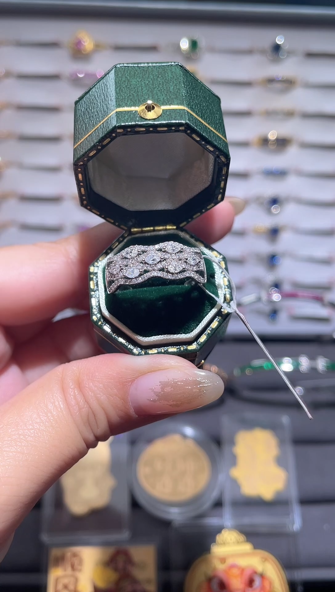 【闪购商品】钻石戒指/指环18K金镶嵌18K金镶嵌钻石戒指