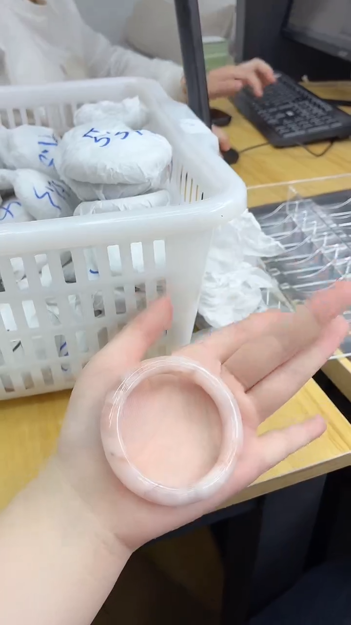 石英质玉未镶嵌手镯246/52.3th