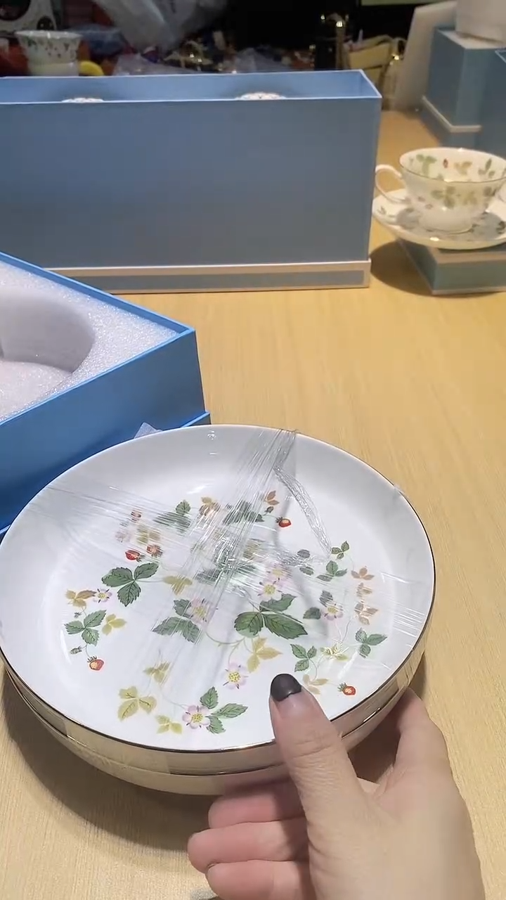 【闪购商品】瓷片锅碗瓢盆一件不剩