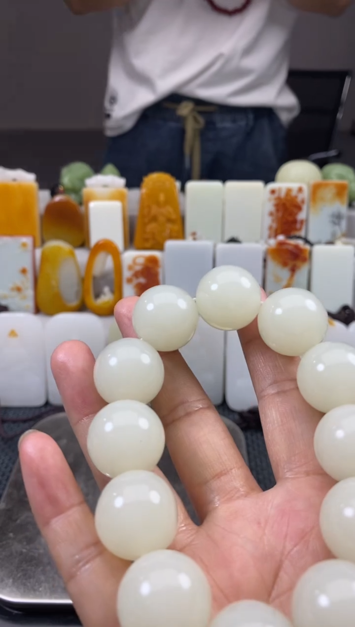 天然玉石未镶嵌颈饰