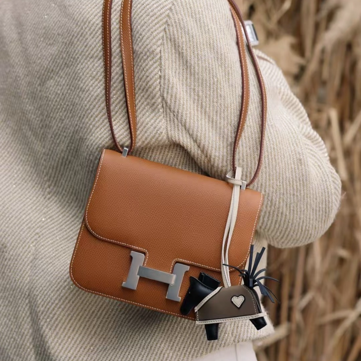 未使用 Hermes/爱马仕 【念念】康康 19 金棕色 B刻 银扣