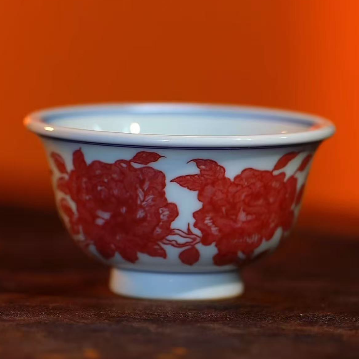 【林泉风月】青花釉里红蔷薇花压手杯