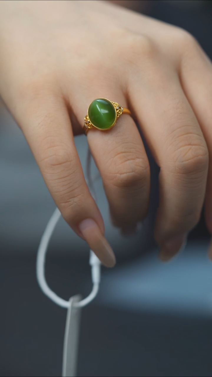 未镶嵌戒指和田玉碧玉一线绿猫 镶18 开口戒 HE50192