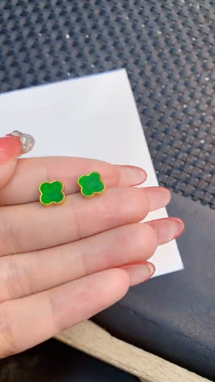 颈饰未镶嵌翡翠1