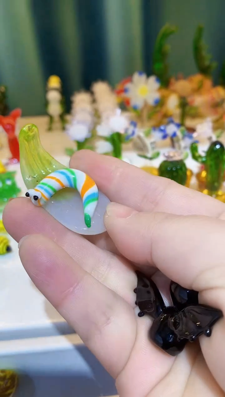 【闪购商品】琉璃手工艺品叶子毛毛虫