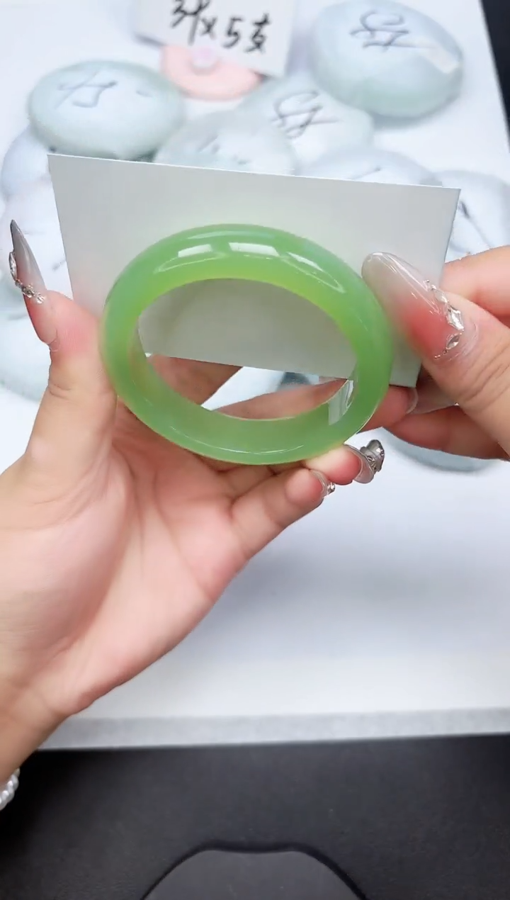 石英质玉手镯未镶嵌A33-56.1