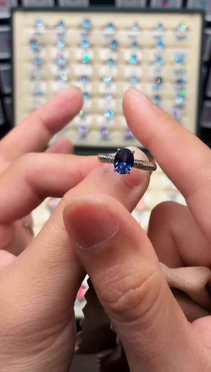 戒指蓝宝石银S925镶嵌111