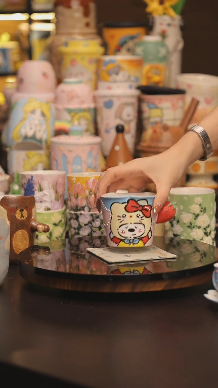 景德镇釉下彩绘设计师款式陶瓷