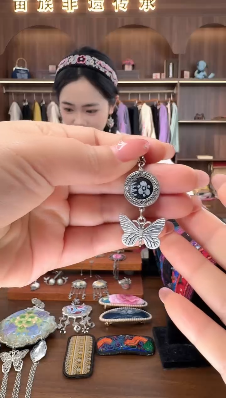 刺绣扶光苗绣传承5