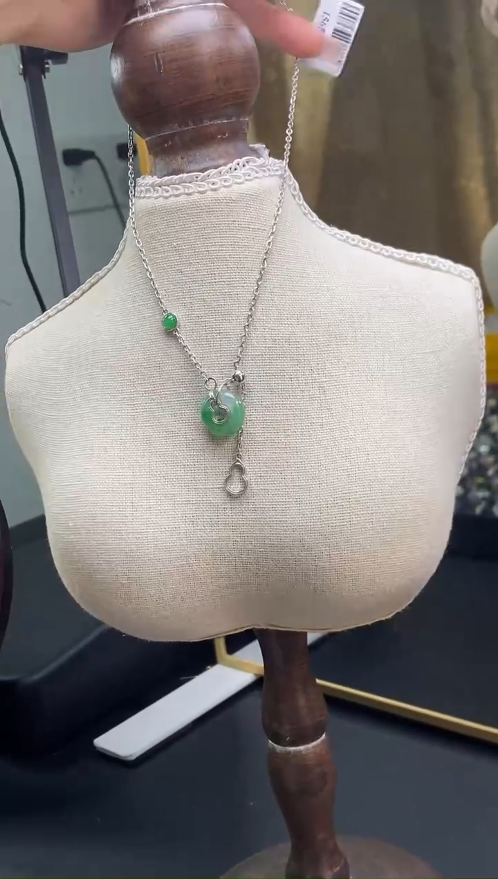 颈饰银S925镶嵌翡翠15659