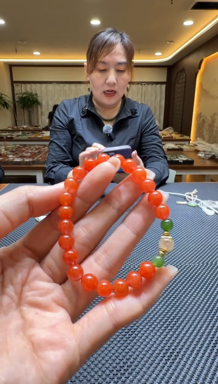 未镶嵌颈饰玛瑙/玉髓手串8mm