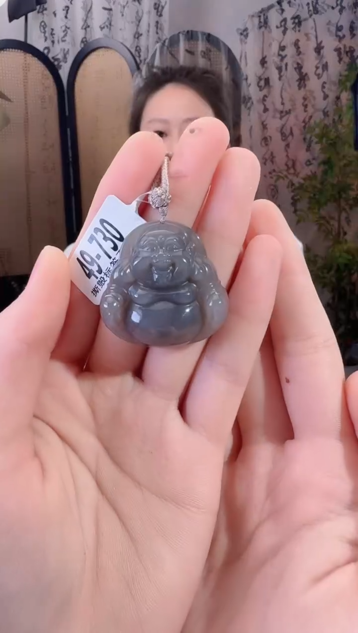 和田玉未镶嵌颈饰佛公 730