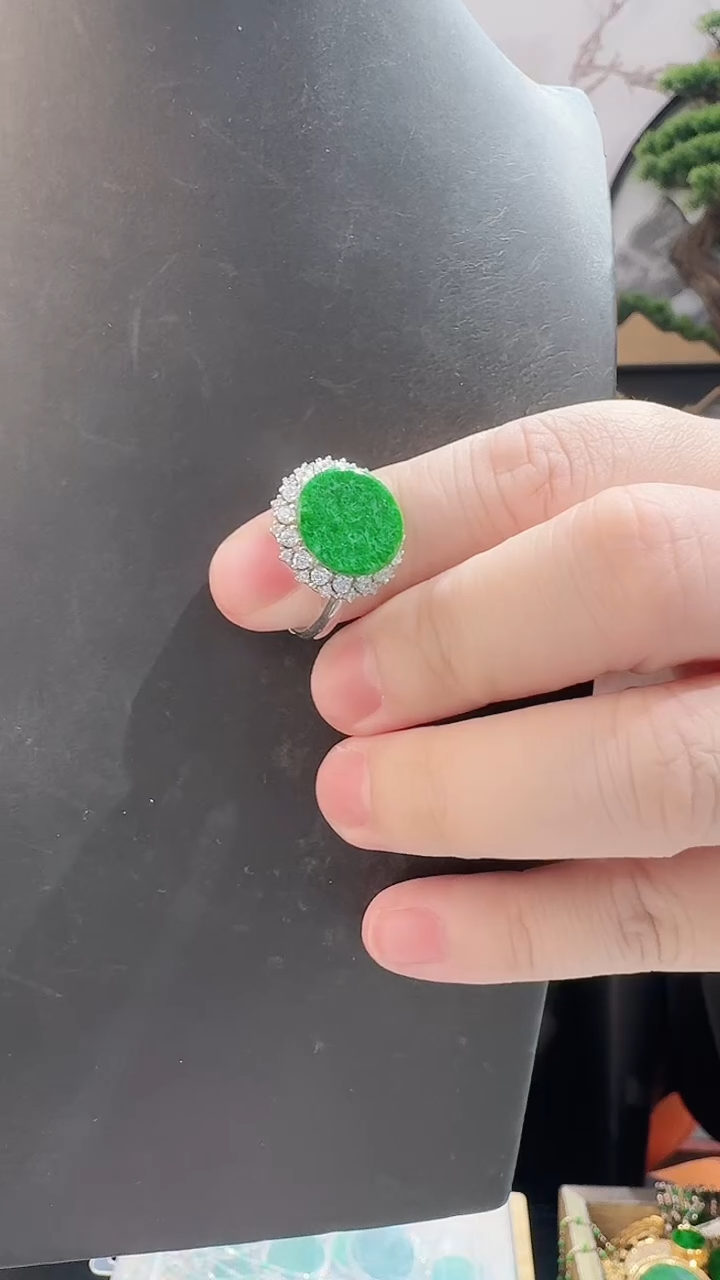 颈饰银S925镶嵌翡翠88888888888