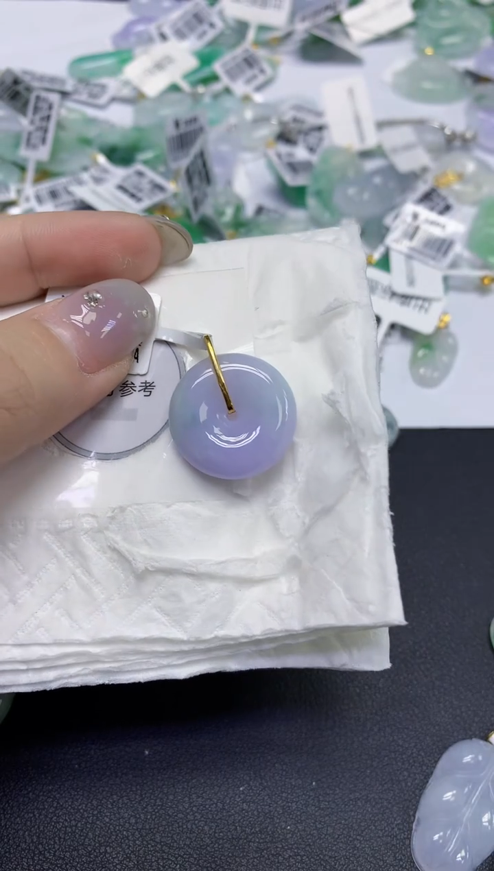 颈饰18K金镶嵌翡翠天然缅甸翡翠A货百元以上9元证书费自理