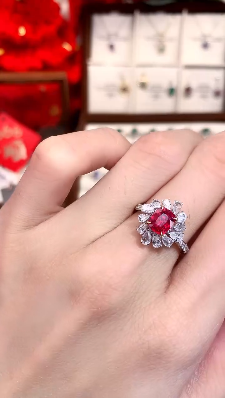【闪购商品】尖晶石戒指18K金镶嵌1.17ct/天然宝石/七天无理由