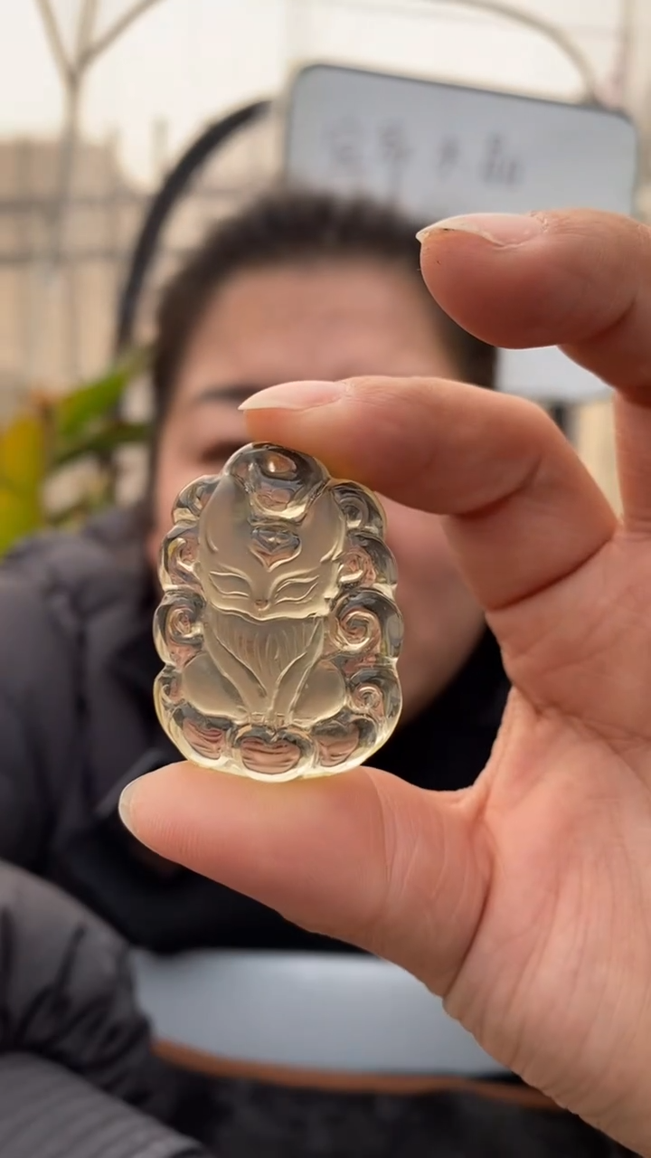 【闪购商品】黄晶吊坠未镶嵌黄水晶狐牌D55