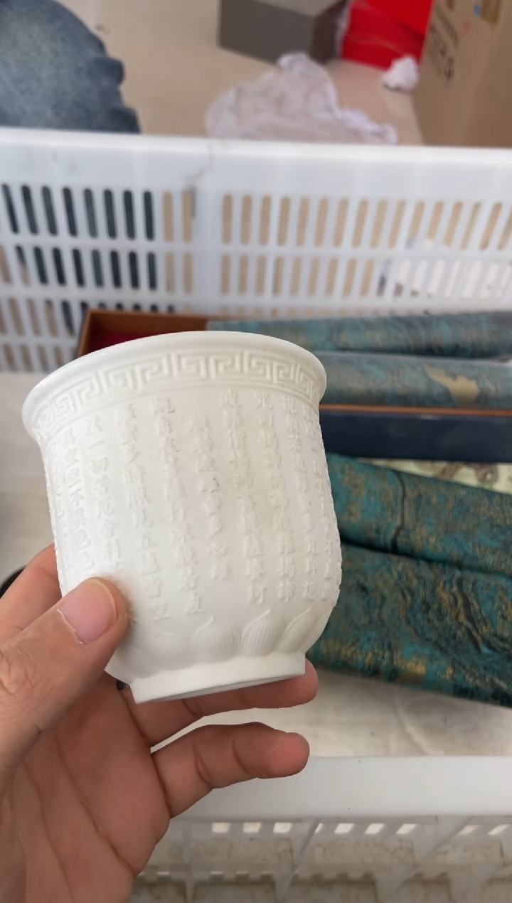 无运费险有瑕疵的摄影的产品有使用过的痕迹有点脏介意勿拍