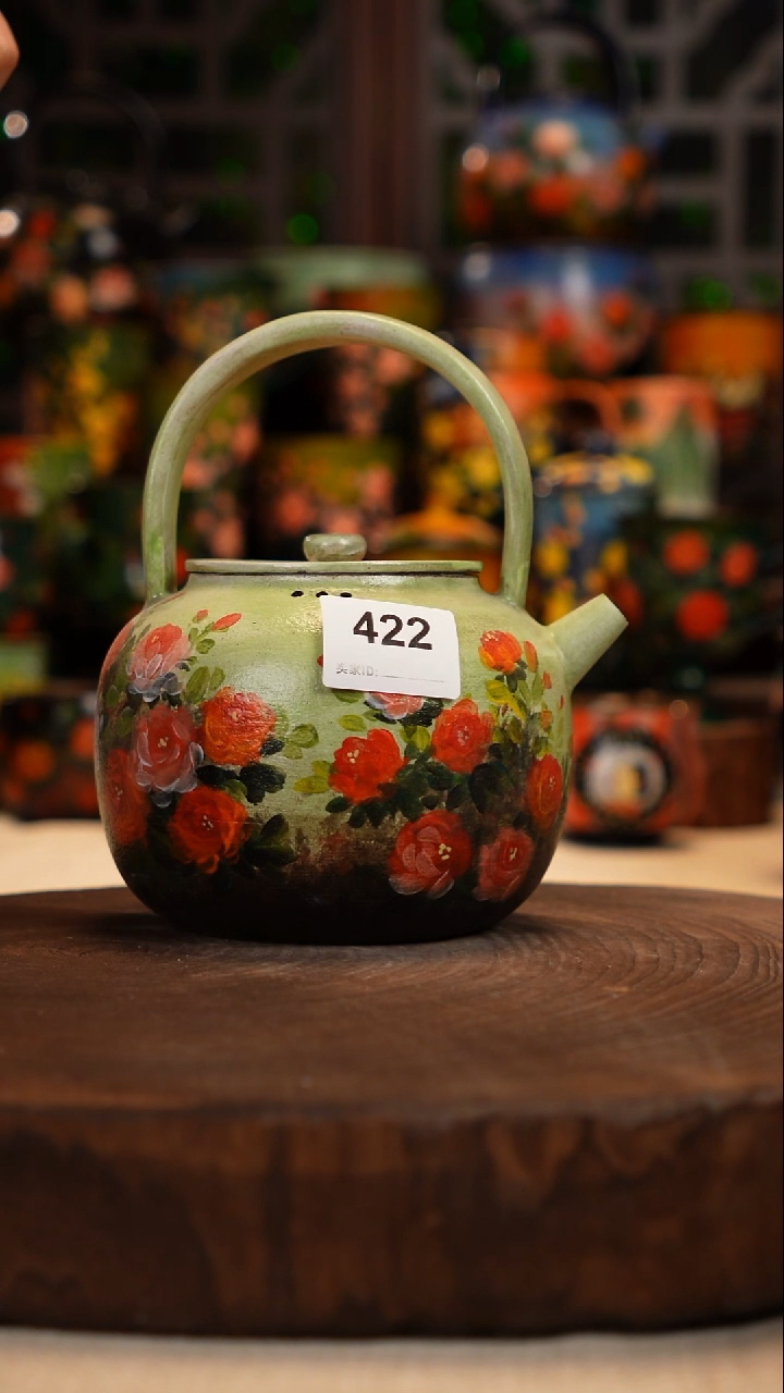 油画   釉下彩   壶