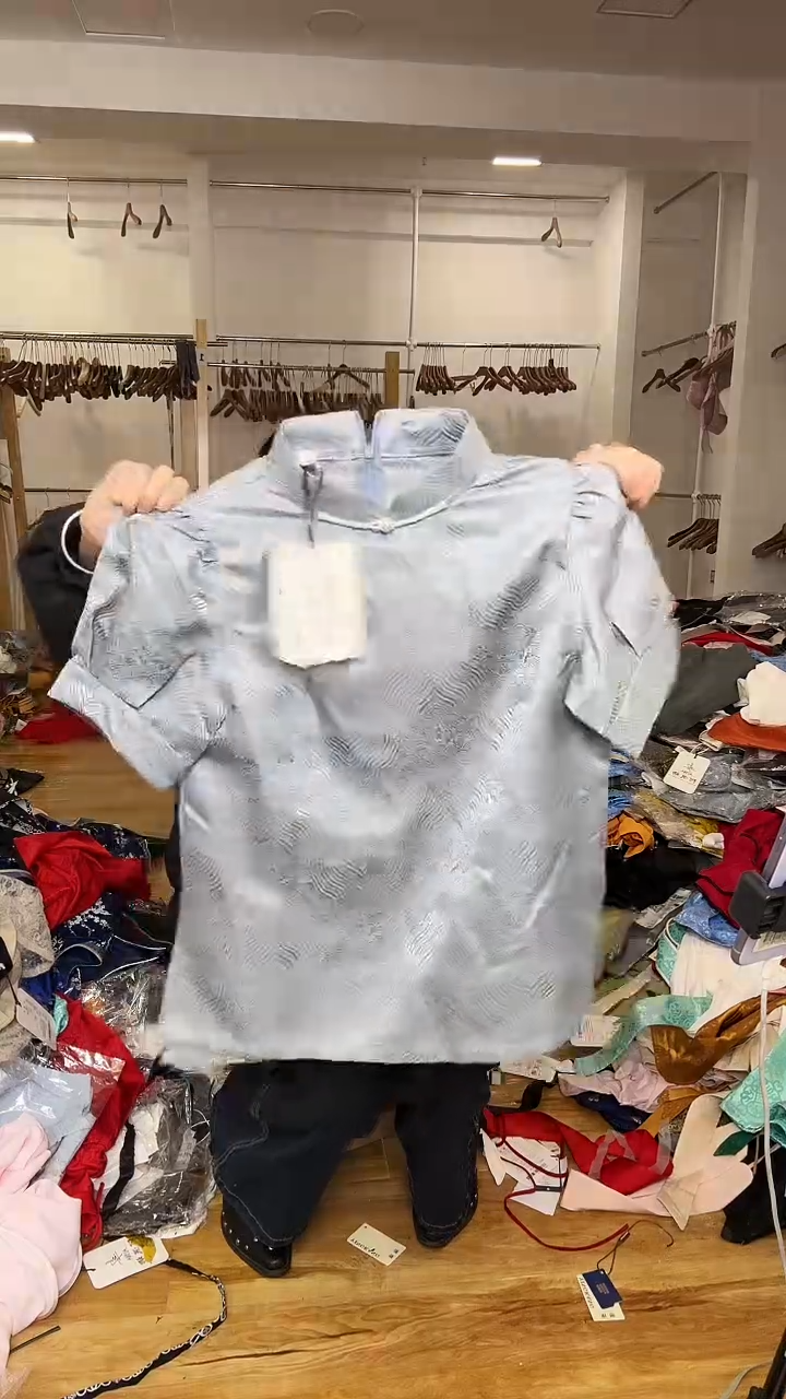 M码       90-105斤  半袖