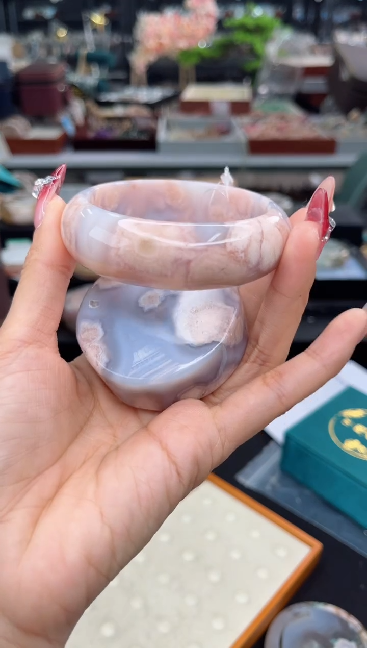 【闪购商品】石英质玉手镯未镶嵌58圈口（赠品镯心）S95224