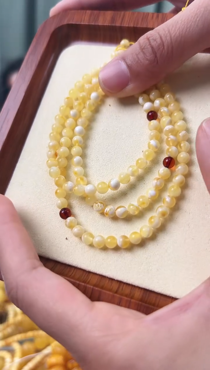 【闪购商品】琥珀手链未镶嵌蜜蜡项链多样性发其中一件