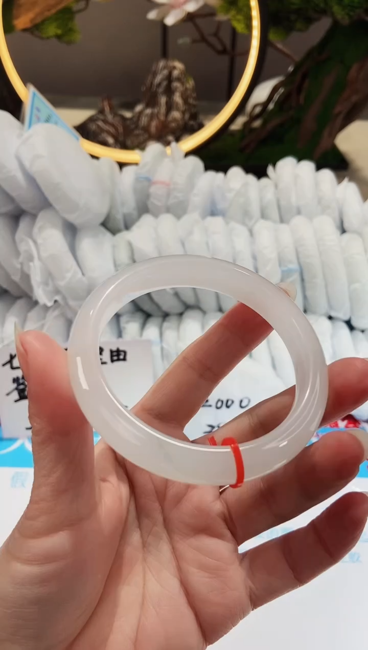 【闪购商品】石英质玉手镯未镶嵌12-59