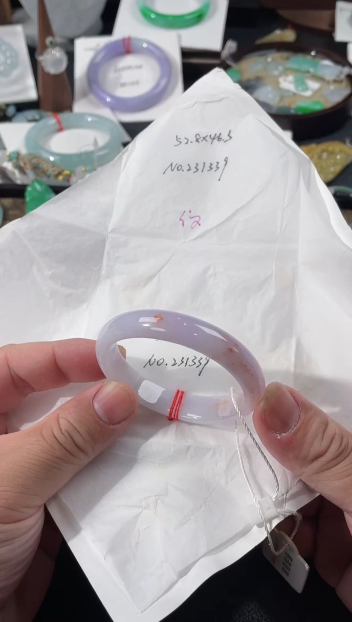 【闪购商品】翡翠手镯未镶嵌52.8贵妃