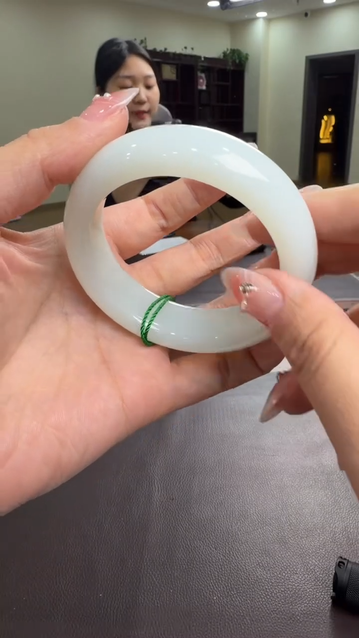 颈饰未镶嵌和田玉手镯57