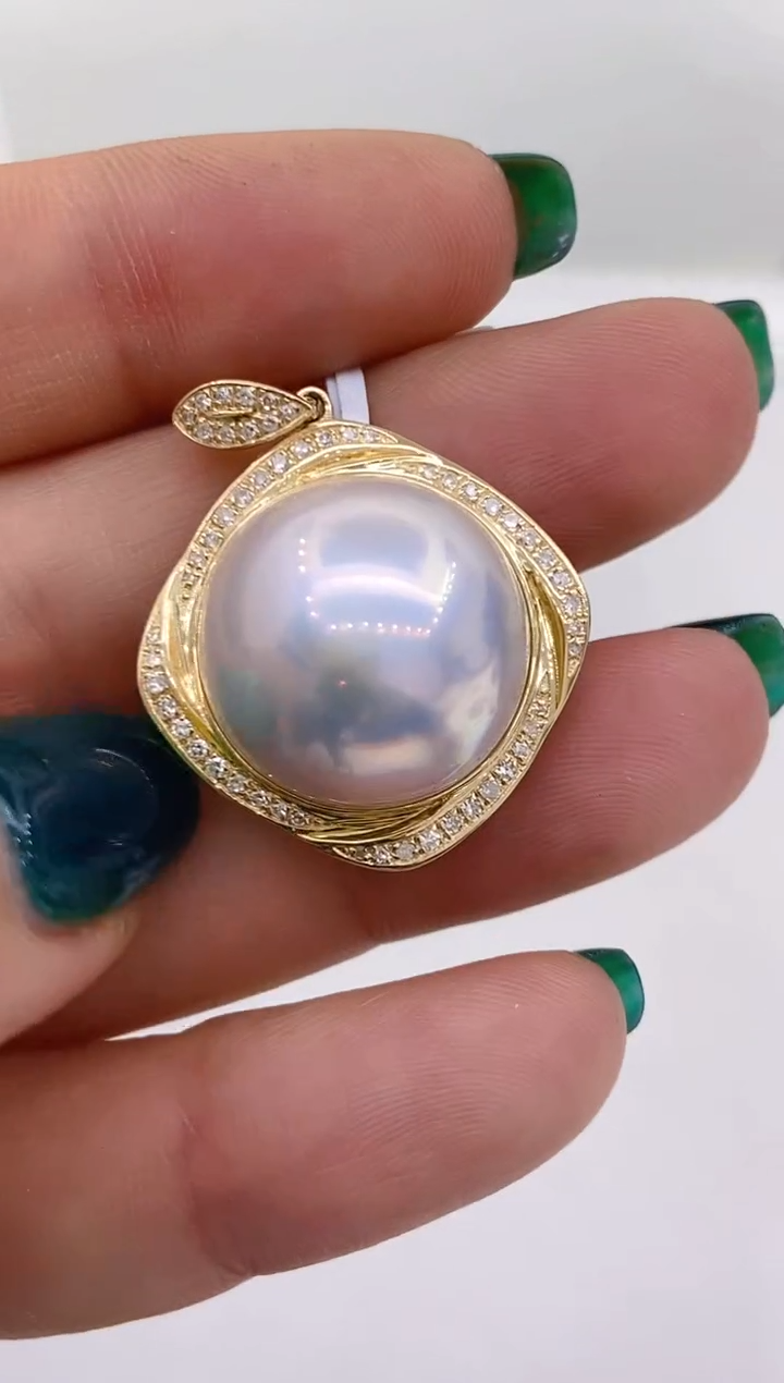 【闪购商品】拼合珍珠（马贝珠）吊坠18K金镶嵌195 17-18mm