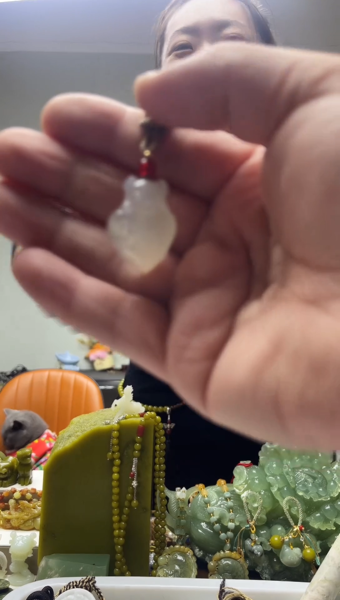 未镶嵌岫玉颈饰`