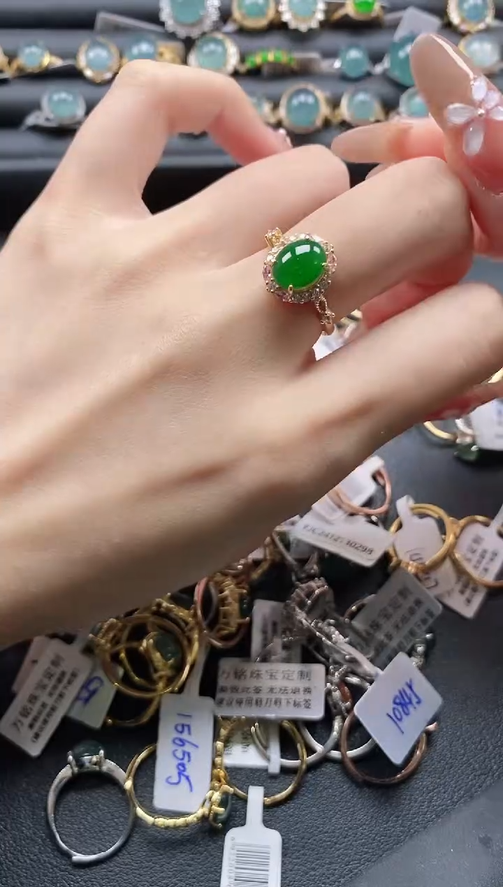 【闪购商品】翡翠戒指银S925镶嵌11111