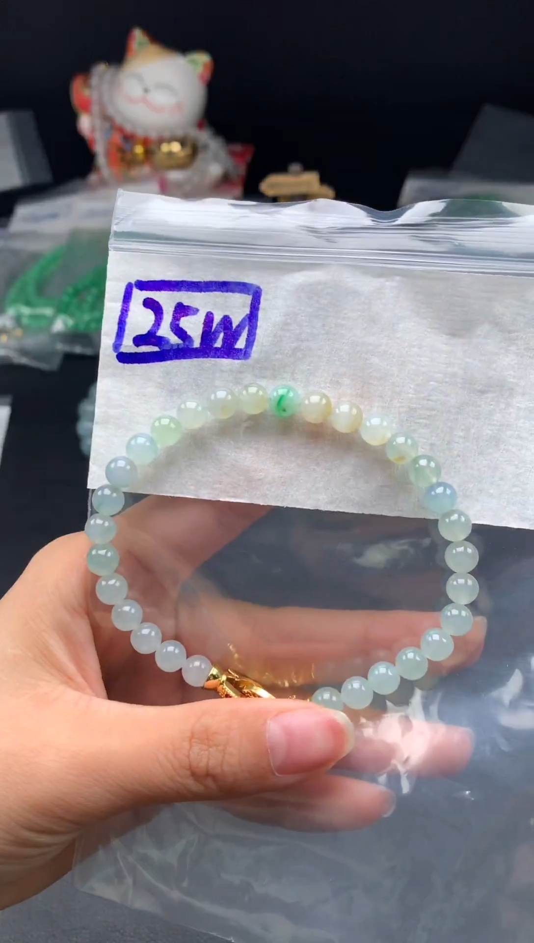 未镶嵌挂件翡翠30  卡6.3