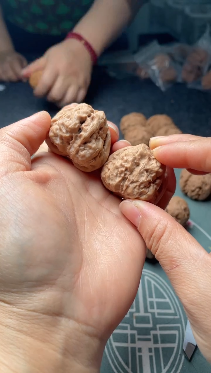 把件文玩核桃w245   蛤蟆头 39尺