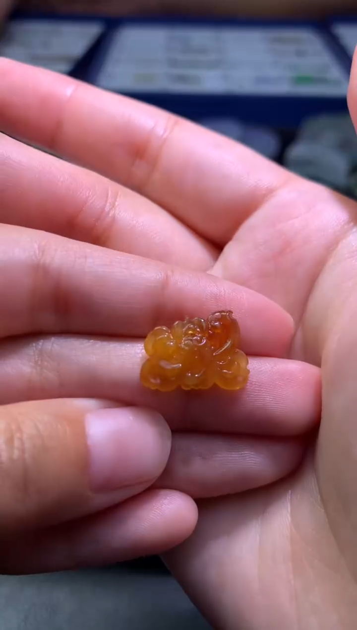 定制翡翠未镶嵌毛货