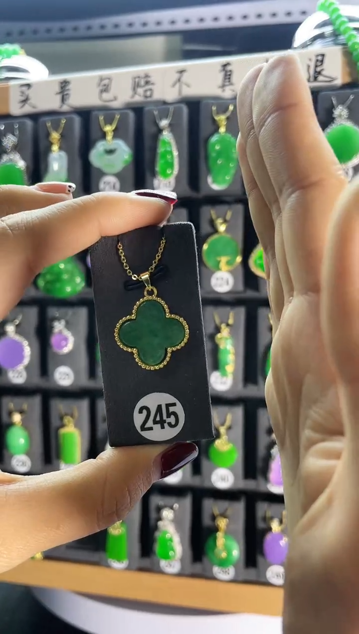 【闪购商品】翡翠颈饰银S925镶嵌245...