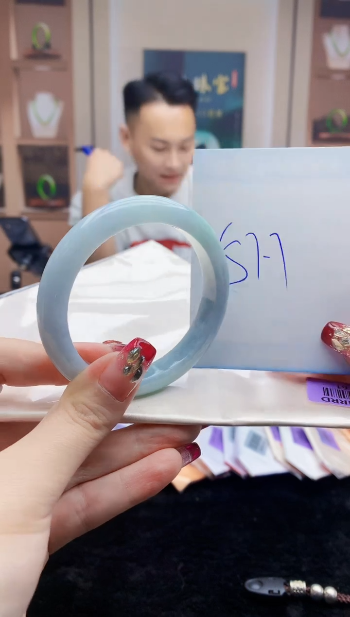 【闪购商品】翡翠手镯未镶嵌    H87-61