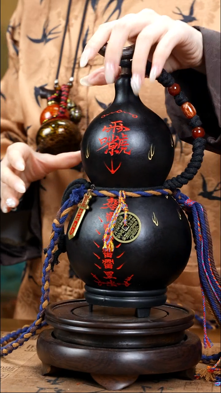 用****7XB082雕刻款大漆酒葫芦（现货现发）