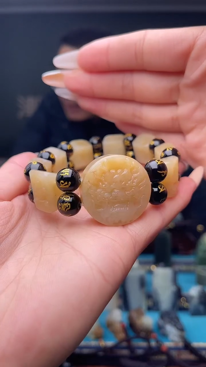 未镶嵌和田玉挂件1