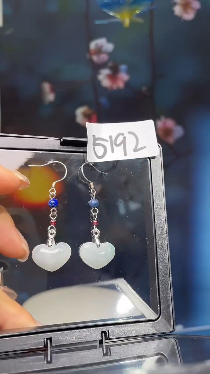 未镶嵌翡翠耳饰喜欢拍