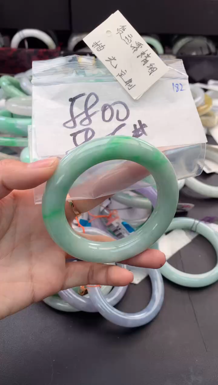 【闪购商品】定制翡翠未镶嵌毛货需精细抛光+多人