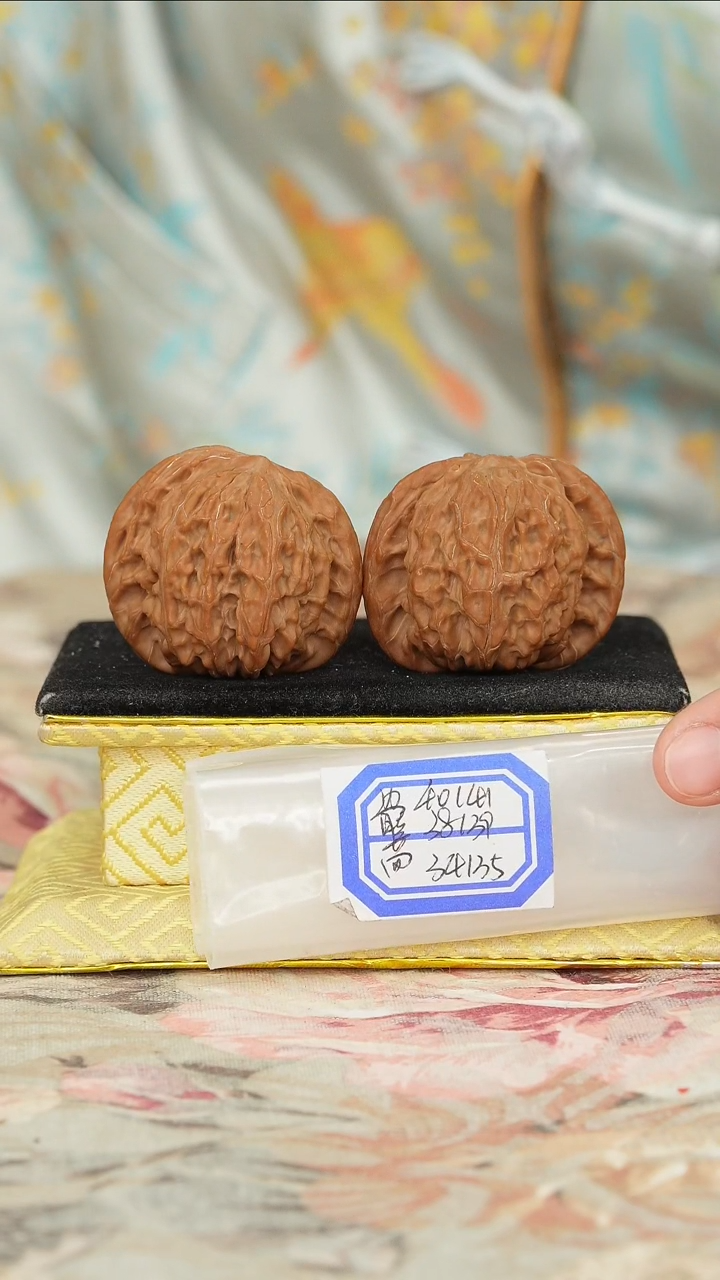 【闪购商品】文玩核桃把件磨盘