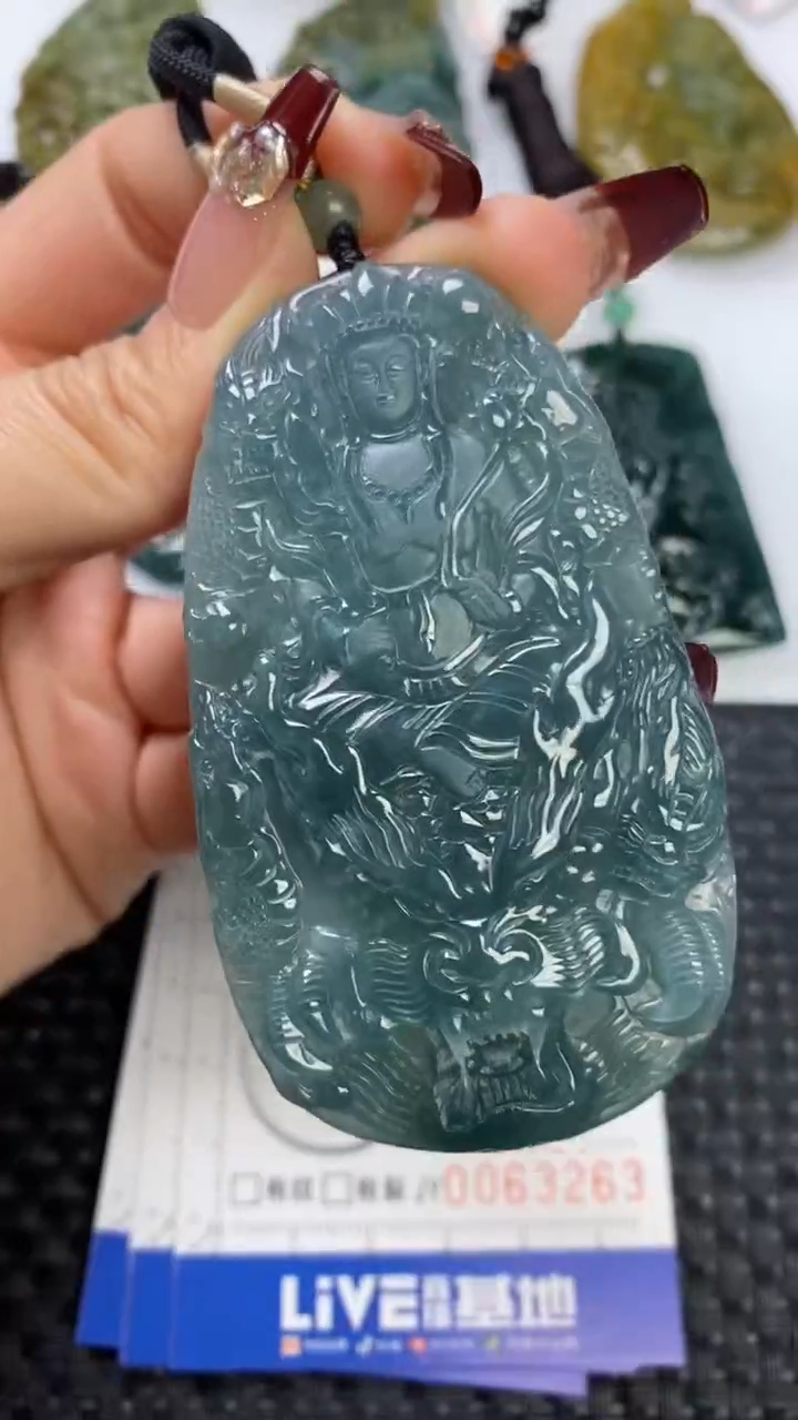 【闪购商品】翡翠颈饰未镶嵌1111111111111111
